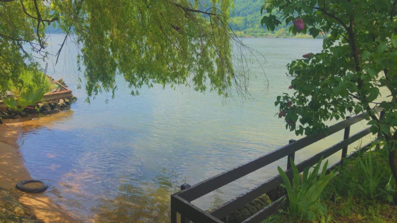 哥鲁拜克Dedin Raj别墅 外观 照片